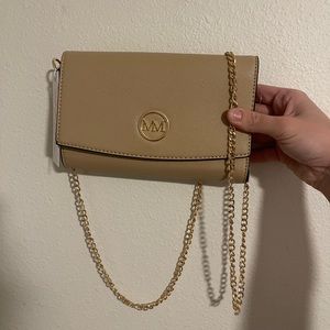 Crossbody purse